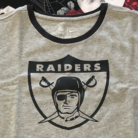 NIKE SPORTSWEAR OAKLAND RAIDERS OG LOGO SHIRT LRG - Picture 3 of 9
